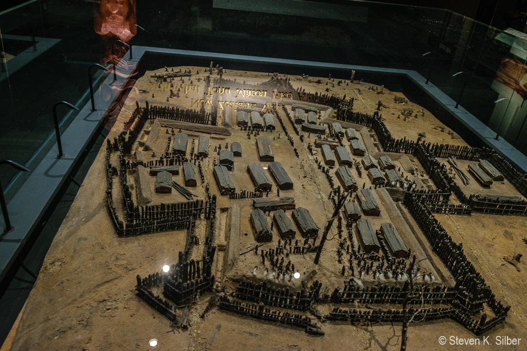 Model of a fort, with double wall protection. (1/13 sec at f / 6.3,  ISO 1250,  20 mm, 18.0-55.0 mm f/3.5-5.6 ) November 24, 2023