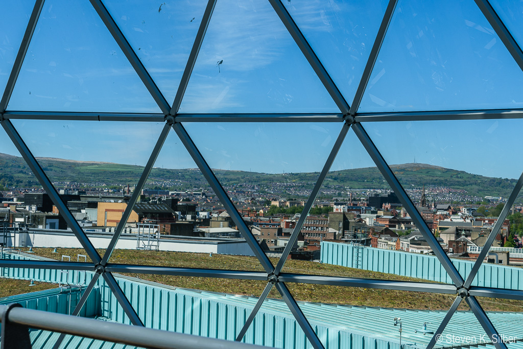 from the Victoria Square observation deck. (1/250 sec at f / 9.0,  ISO 100,  36 mm, 18.0-55.0 mm f/3.5-5.6 ) May 05, 2017