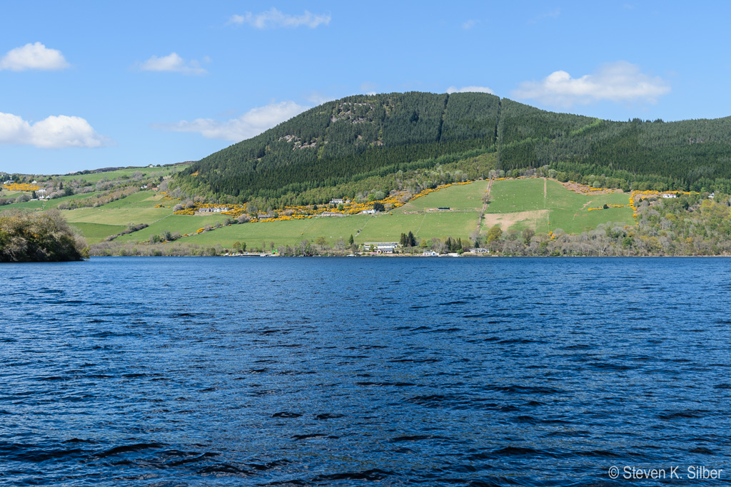 Hillside along the loch just north of Urquhart Castle. (1/400 sec at f / 7.1,  ISO 100,  35 mm, 18.0-55.0 mm f/3.5-5.6 ) May 09, 2017