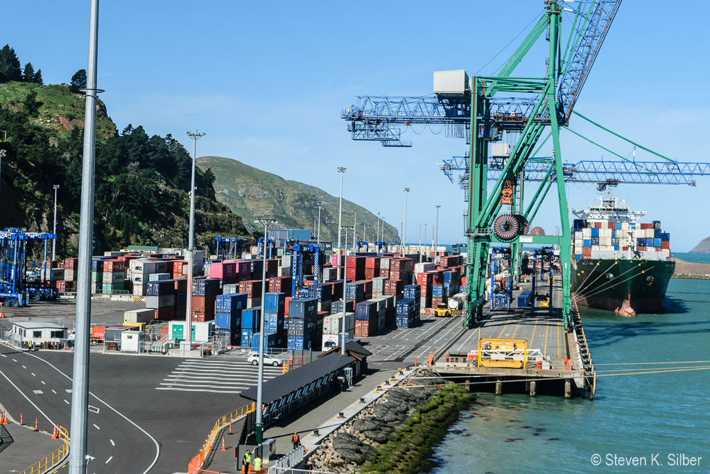 Saw much container shipping in most ports. (1/1000 sec at f / 9.0,  ISO 200,  46 mm, 18.0-55.0 mm f/3.5-5.6 ) November 20, 2023