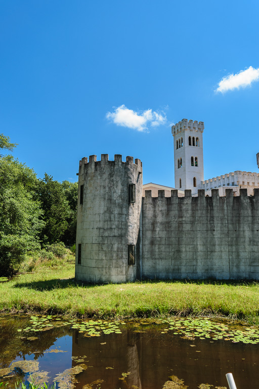 Dungeon tower. (1/500 sec at f / 6.3,  ISO 200,  18 mm, 18.0-55.0 mm f/3.5-5.6 ) July 11, 2019