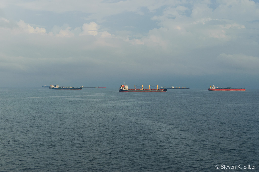 Ships Waiting for Canal passage (1/1600 sec at f / 10,  ISO 400,  38 mm, 18.0-55.0 mm f/3.5-5.6 ) May 01, 2023