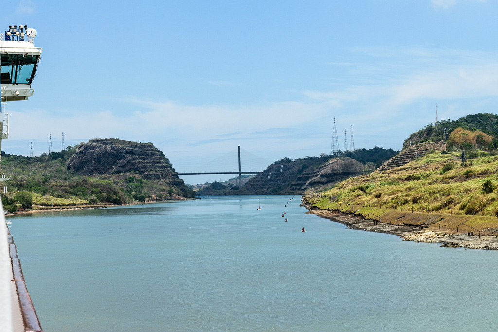 Approaching Gaillard cut and Centennial Bridge. (1/1000 sec at f / 11,  ISO 400,  55 mm, 18.0-55.0 mm f/3.5-5.6 ) May 01, 2023