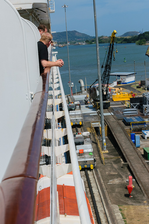 Exiting the Pedro Miguel lock. (1/2000 sec at f / 11,  ISO 400,  55 mm, 55.0-300.0 mm f/4.5-5.6 ) May 01, 2023